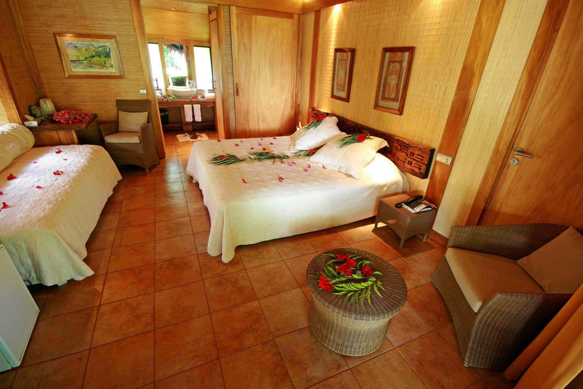 Hotel Le Mahana Parea Exterior photo