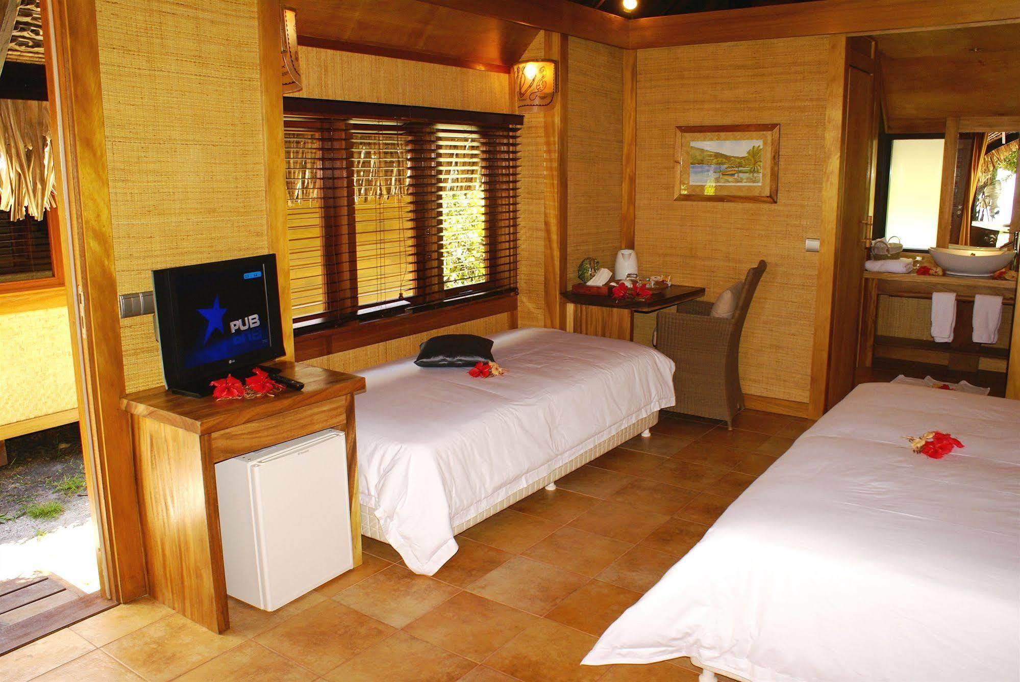 Hotel Le Mahana Parea Exterior photo